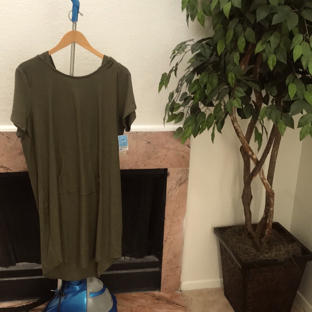 This Dark green dress comes with YES pockets And even a hoodie & Stretchable..